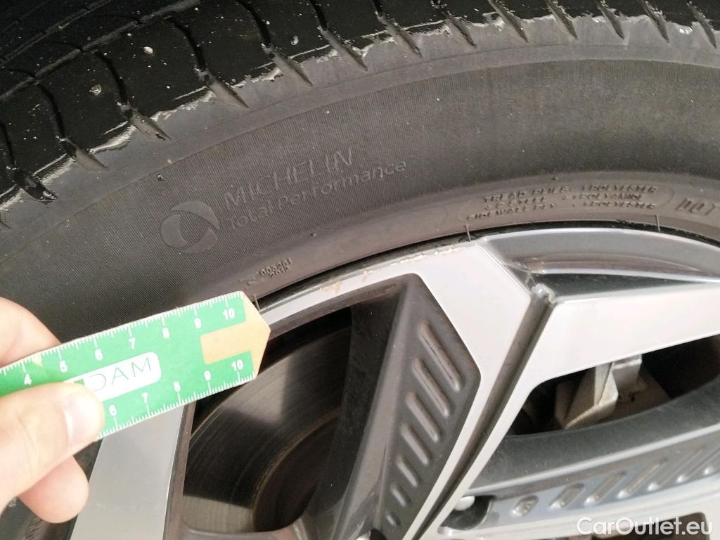  Hyundai  Tucson HYUNDAI  / 2020 / 5P / todoterreno 1.6 TGDI 169kW HEV Tecno Sky Auto #6