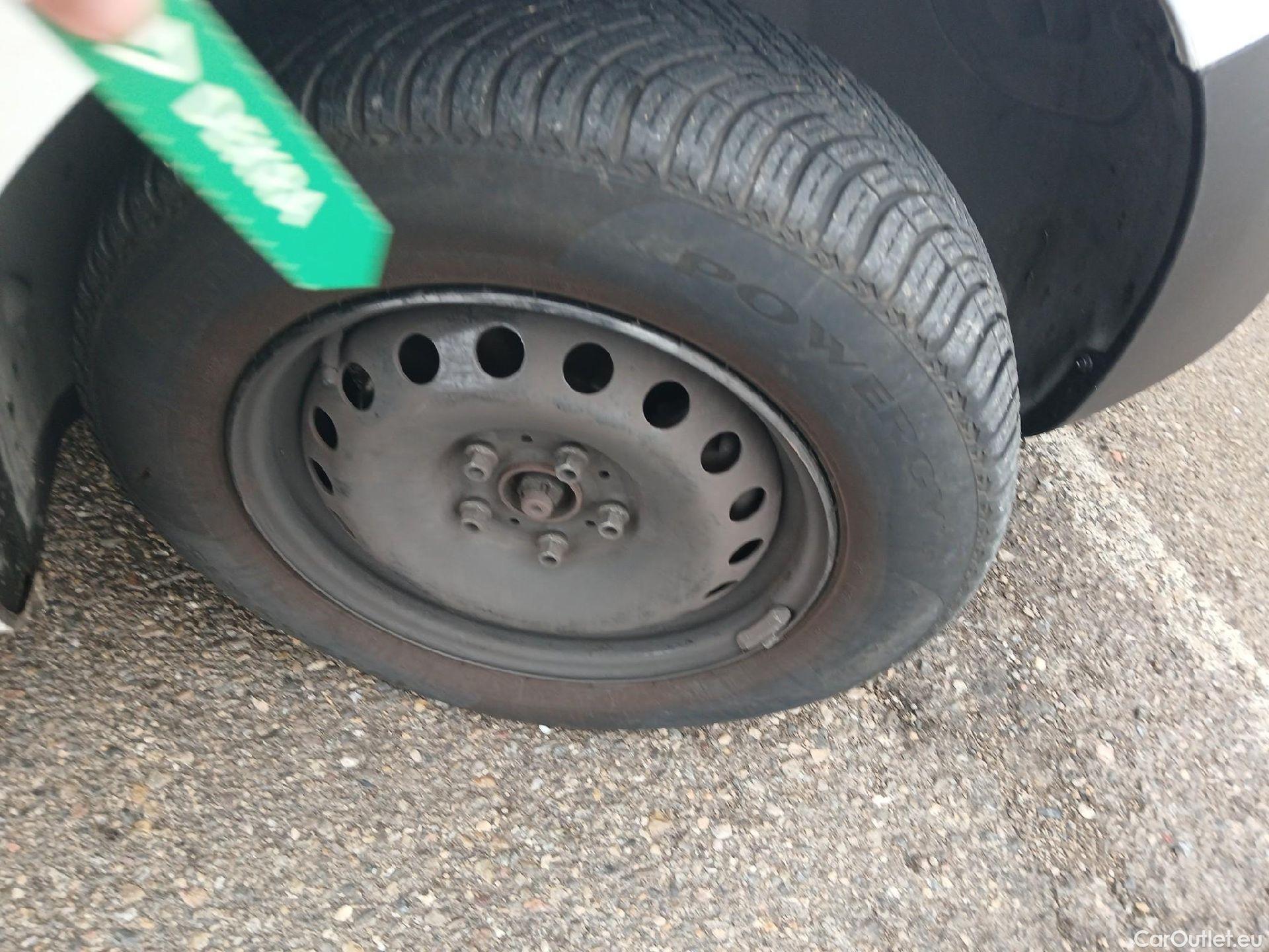  Nissan  NV200 NISSAN NV250 / 2019 / 4P / furgón 2pl 1.5dCi 70 kW (95CV) L2H1 ÓPTIMA #51