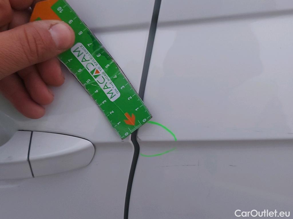  Volkswagen  Polo VOLKSWAGEN  / 2021 / 5P / berlina con portón Life 1.0 TSI 70kW (95CV) #35