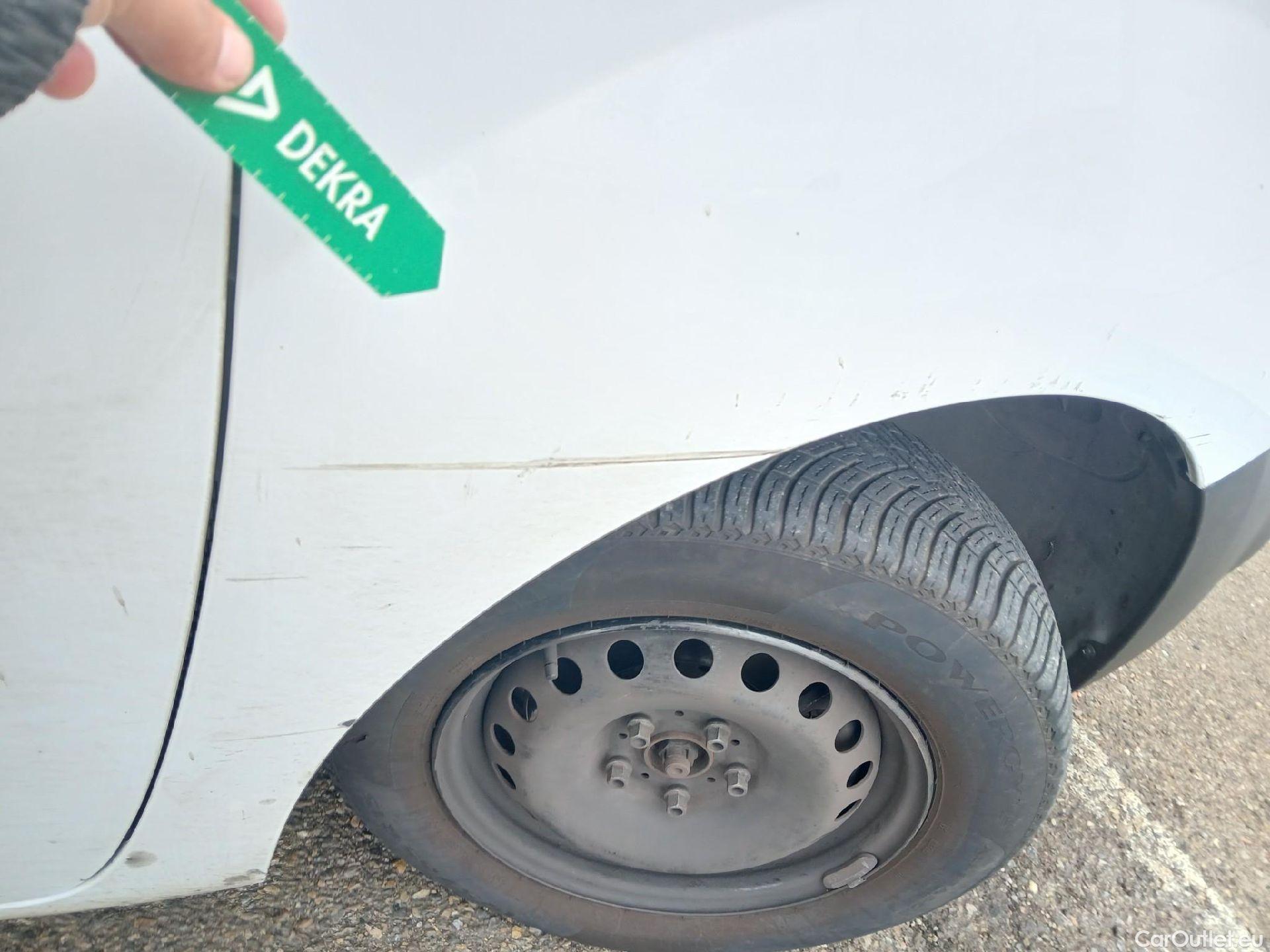  Nissan  NV200 NISSAN NV250 / 2019 / 4P / furgón 2pl 1.5dCi 70 kW (95CV) L2H1 ÓPTIMA #57