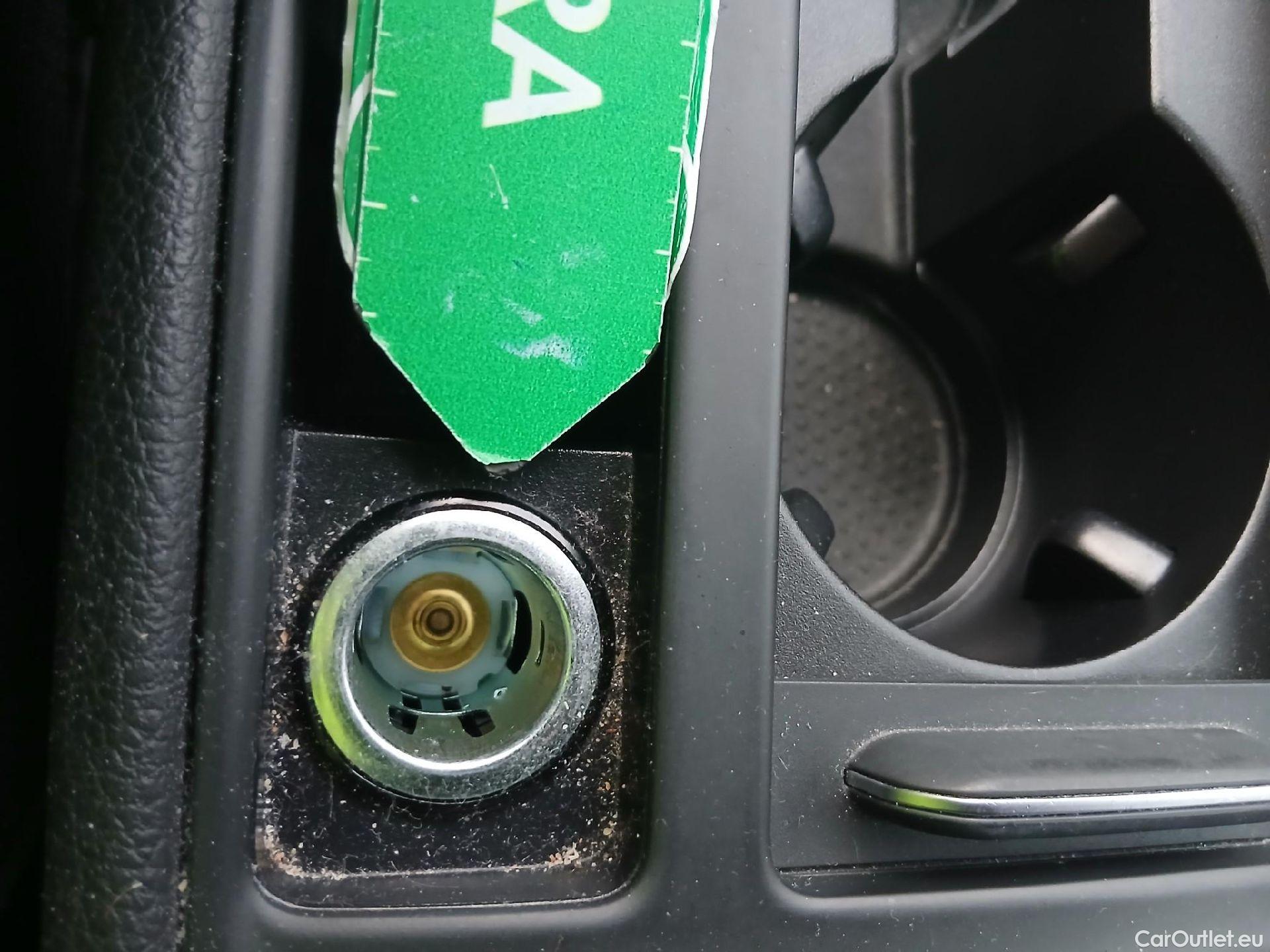  Volkswagen  Golf  VII Berlina Ready2Go 1.6 TDI 115CV MT5 E6dT #2