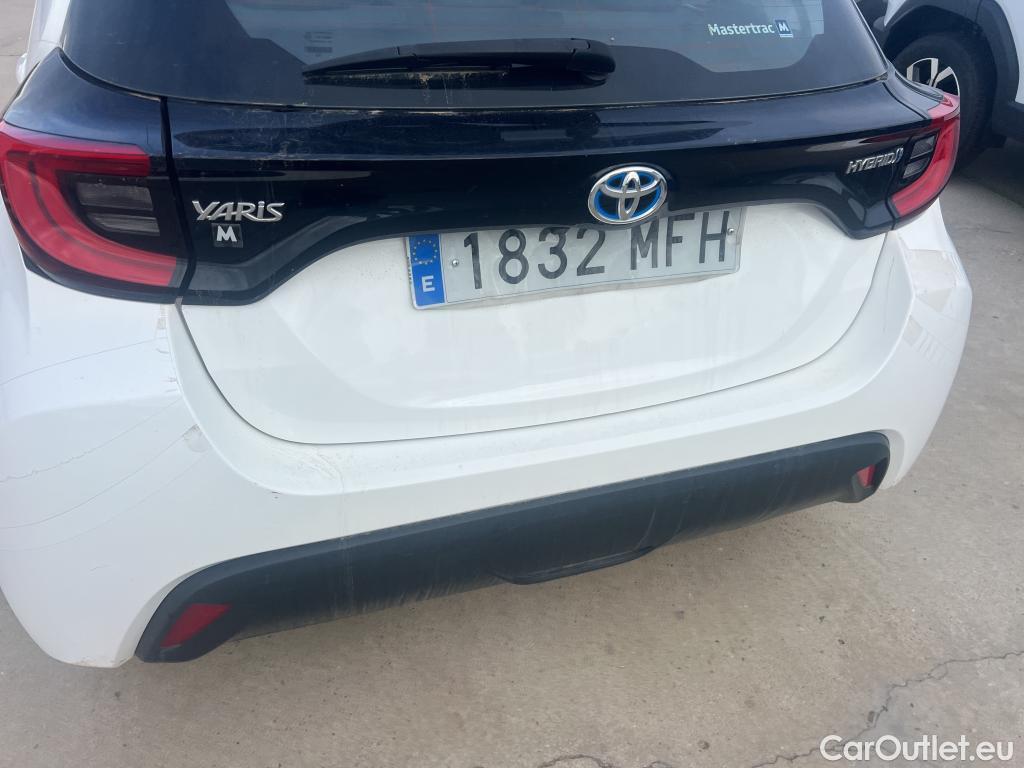  Toyota  Yaris TOYOTA  / 2020 / 5P / berlina con portón 1.5 120H Active Tech #6
