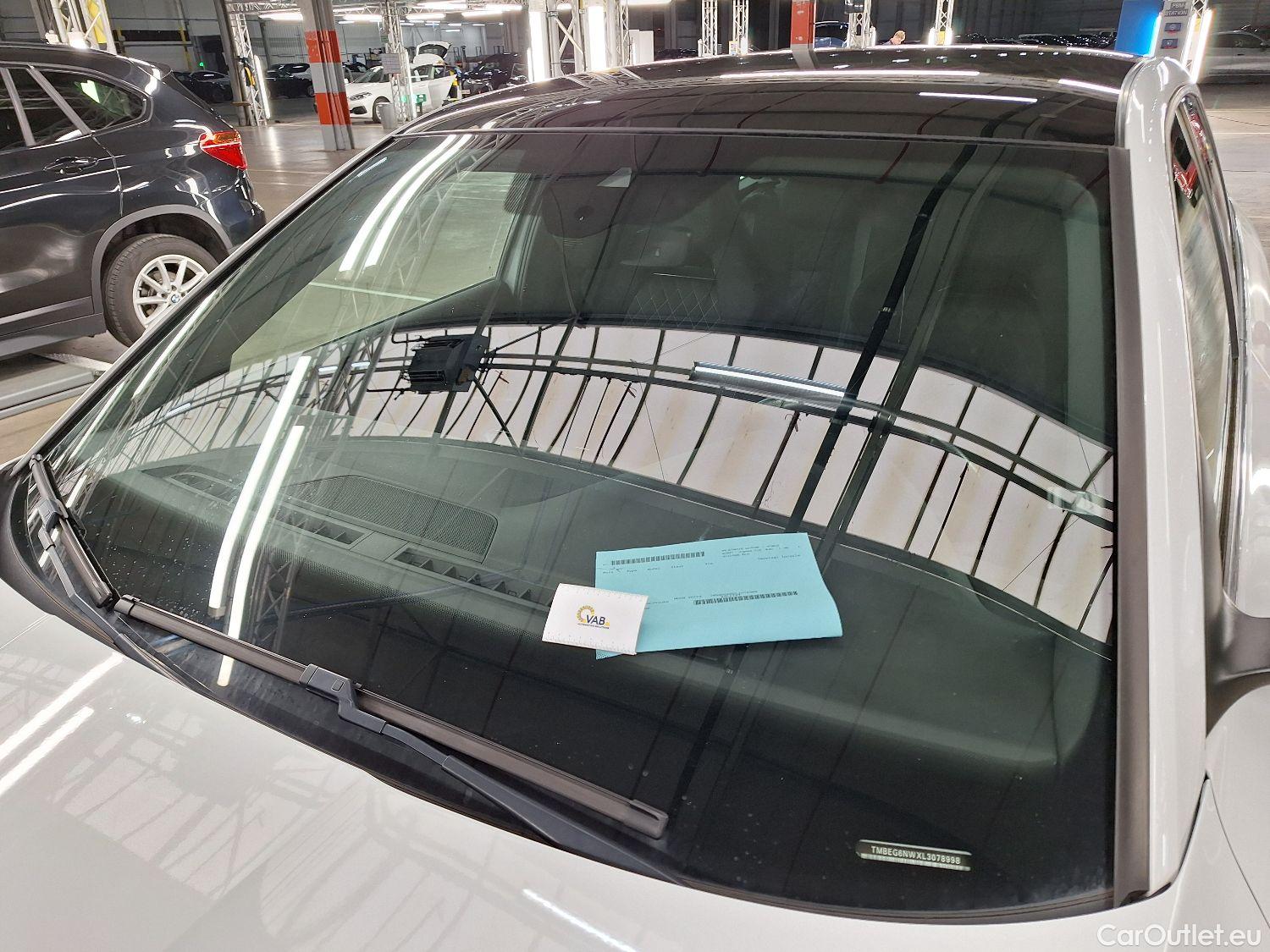  Skoda  Scala Skoda,  '19, Skoda  1.6 TDI 85kW DSG7 Style 5d #35