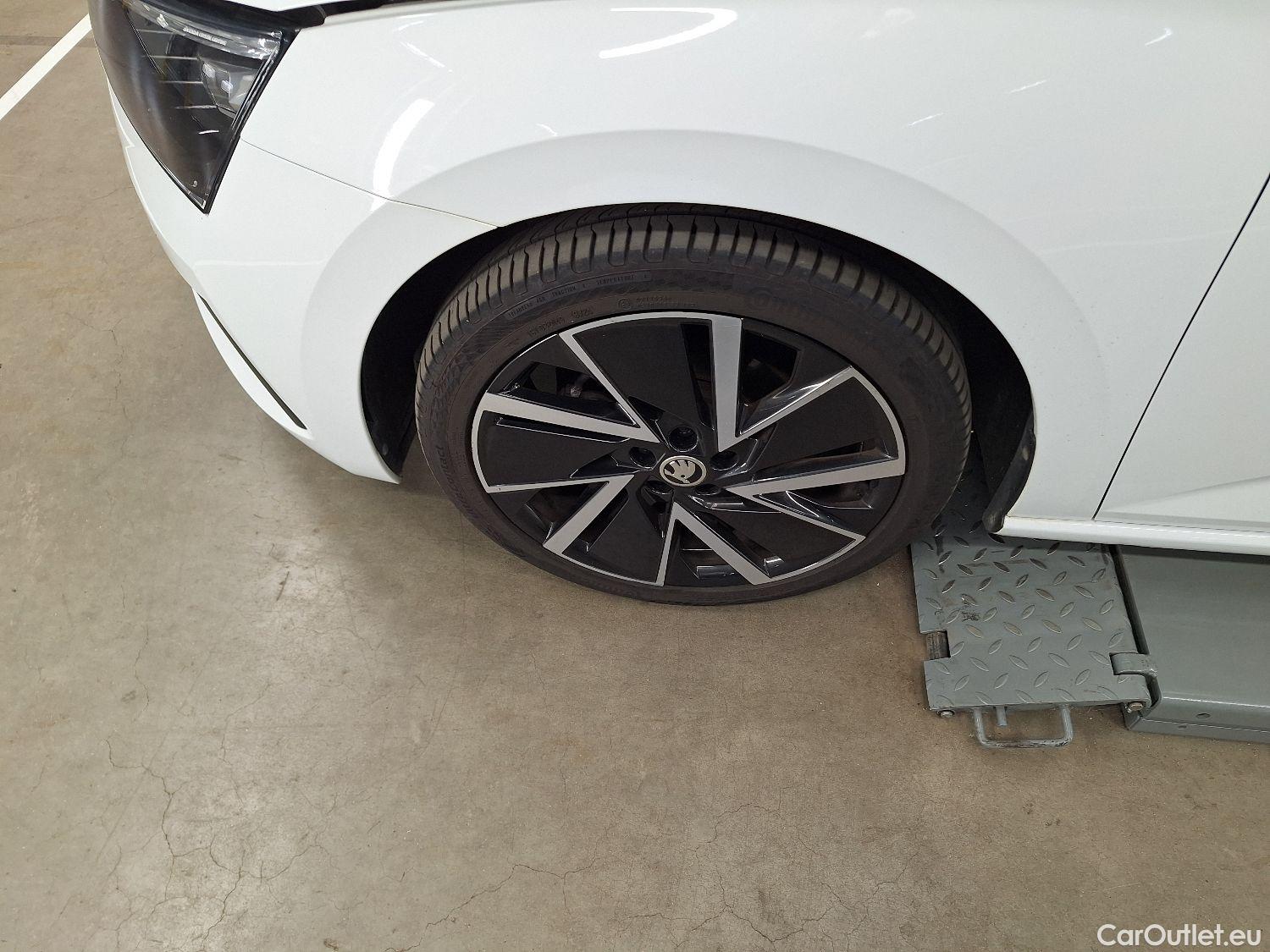  Skoda  Scala Skoda,  '19, Skoda  1.6 TDI 85kW DSG7 Style 5d #39