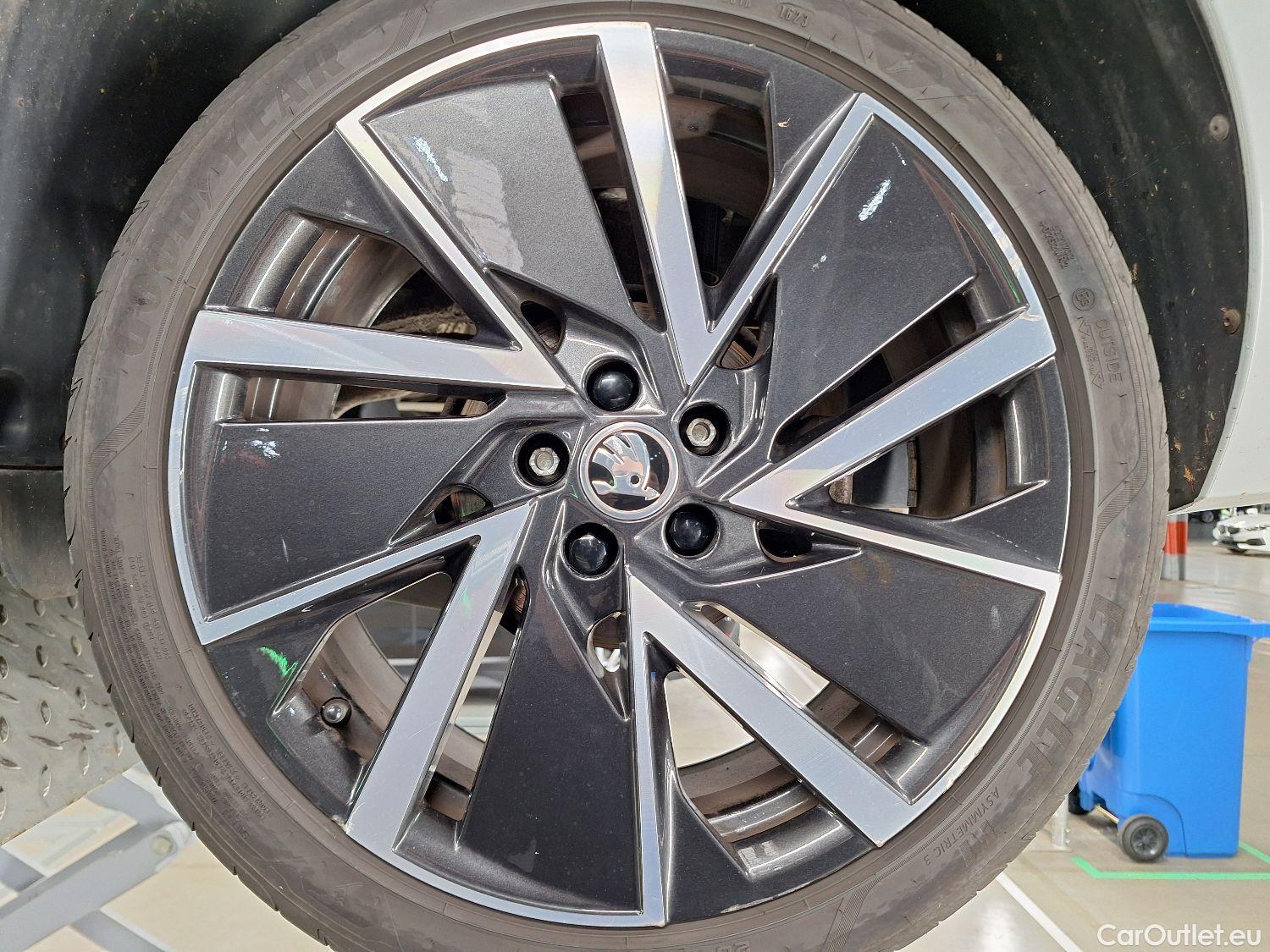  Skoda  Scala Skoda,  '19, Skoda  1.6 TDI 85kW DSG7 Style 5d #9