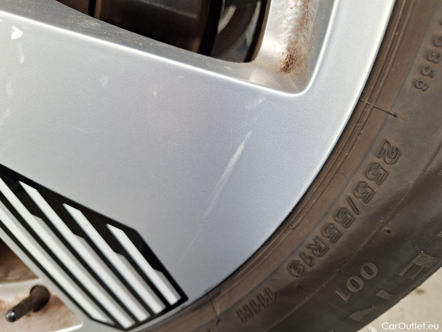  Audi  E-TRON Audi,  '19 BEV, Audi  55 Quattro 5d #8