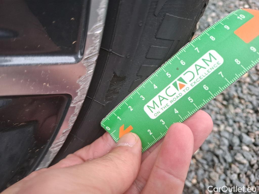  Bmw  Serie 1 BMW Série 1 / 2019 / 5P / Berline 116i DKG7 Business Design #2