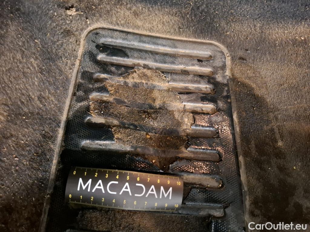  Citroen  C3  Société Feel 1.5 BlueHDI 100CV BVM6 E6dT #3