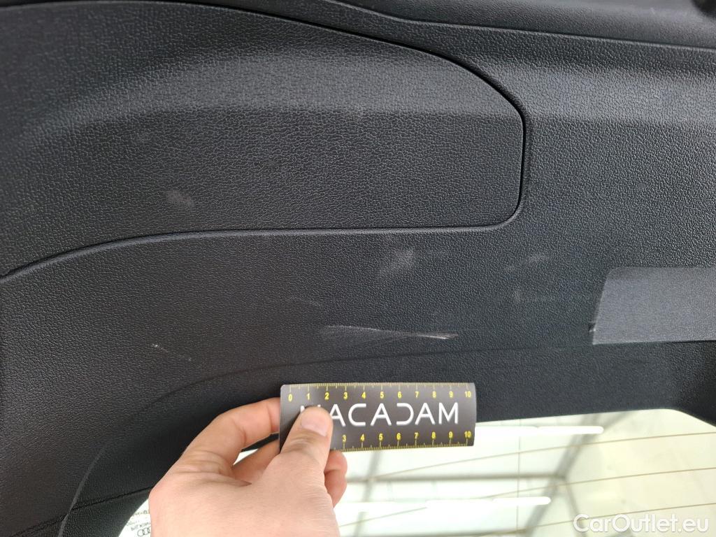  Audi  A3 AUDI  Sportback / 2020 / 5P / Berline 40 TFSI e 204 S Tronic Design Luxe #8