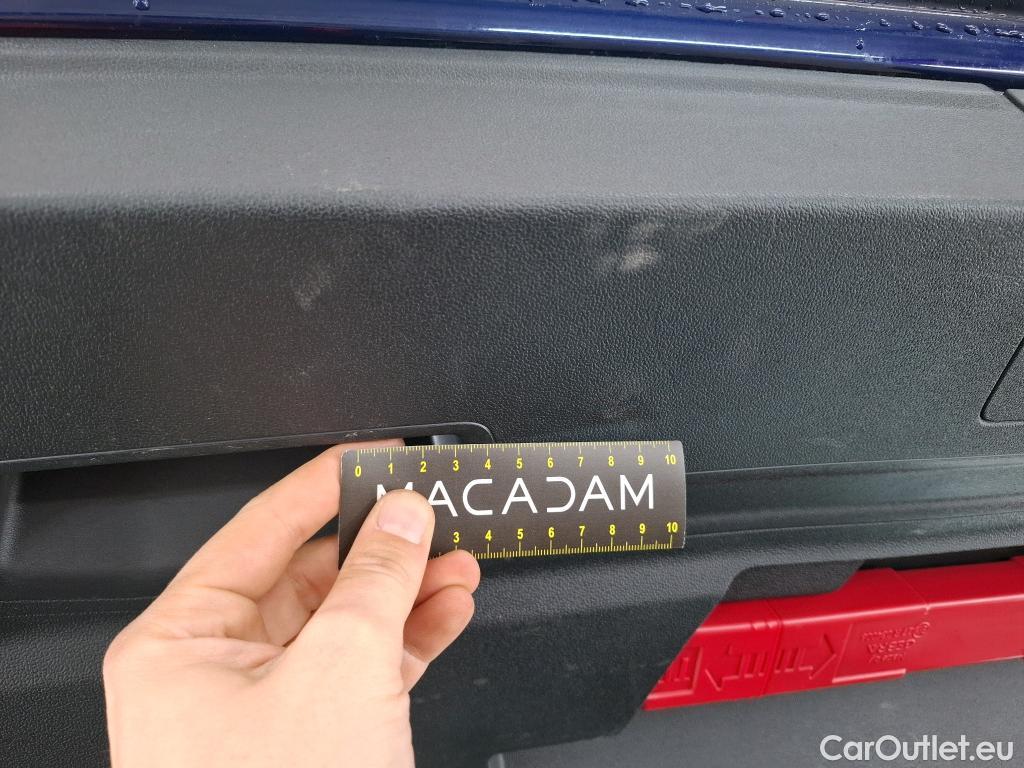  Audi  A3 AUDI  Sportback / 2020 / 5P / Berline 40 TFSI e 204 S Tronic Design Luxe #9