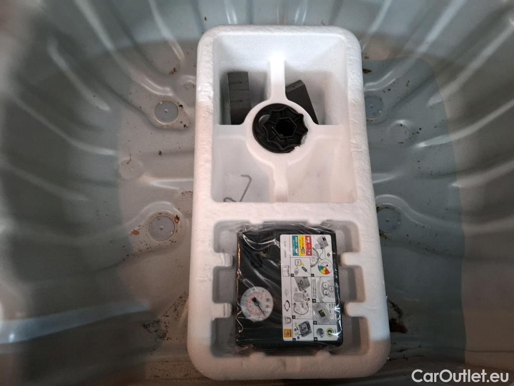  Dacia  Sandero  III Confort 1.0 TCe 90CV BVM5 E6d #1