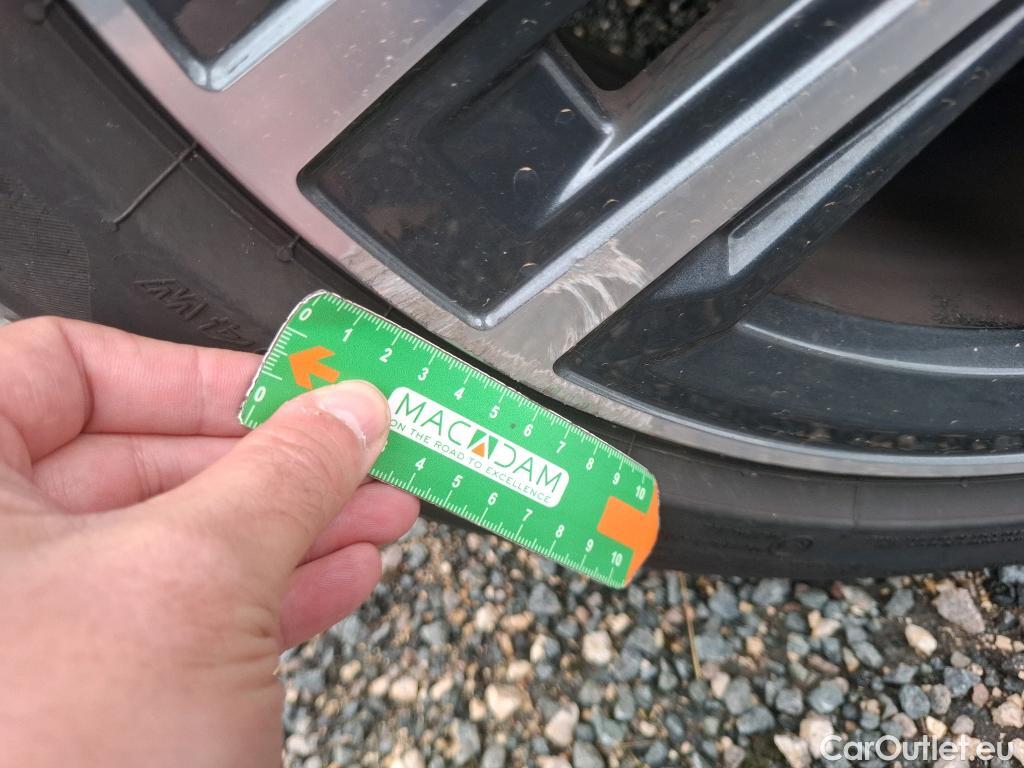  Bmw  Serie 1 BMW Série 1 / 2019 / 5P / Berline 116i DKG7 Business Design #13