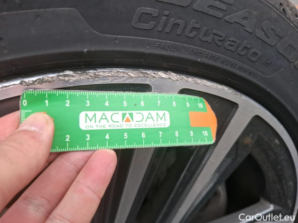  Bmw  Serie 1 BMW Série 1 / 2019 / 5P / Berline 116i DKG7 Business Design #17