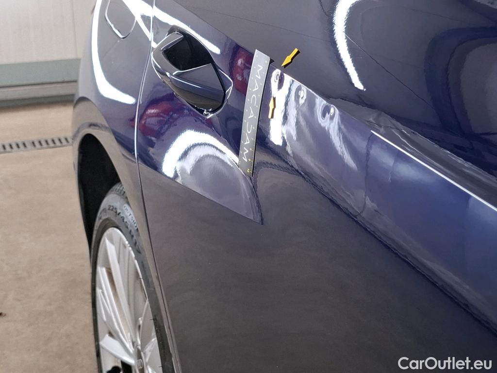  Audi  A3 AUDI  Sportback / 2020 / 5P / Berline 40 TFSI e 204 S Tronic Design Luxe #16