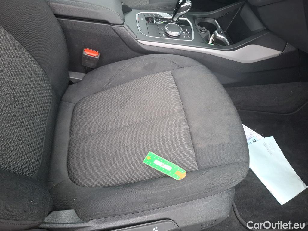  Bmw  Serie 1 BMW Série 1 / 2019 / 5P / Berline 116i DKG7 Business Design #19