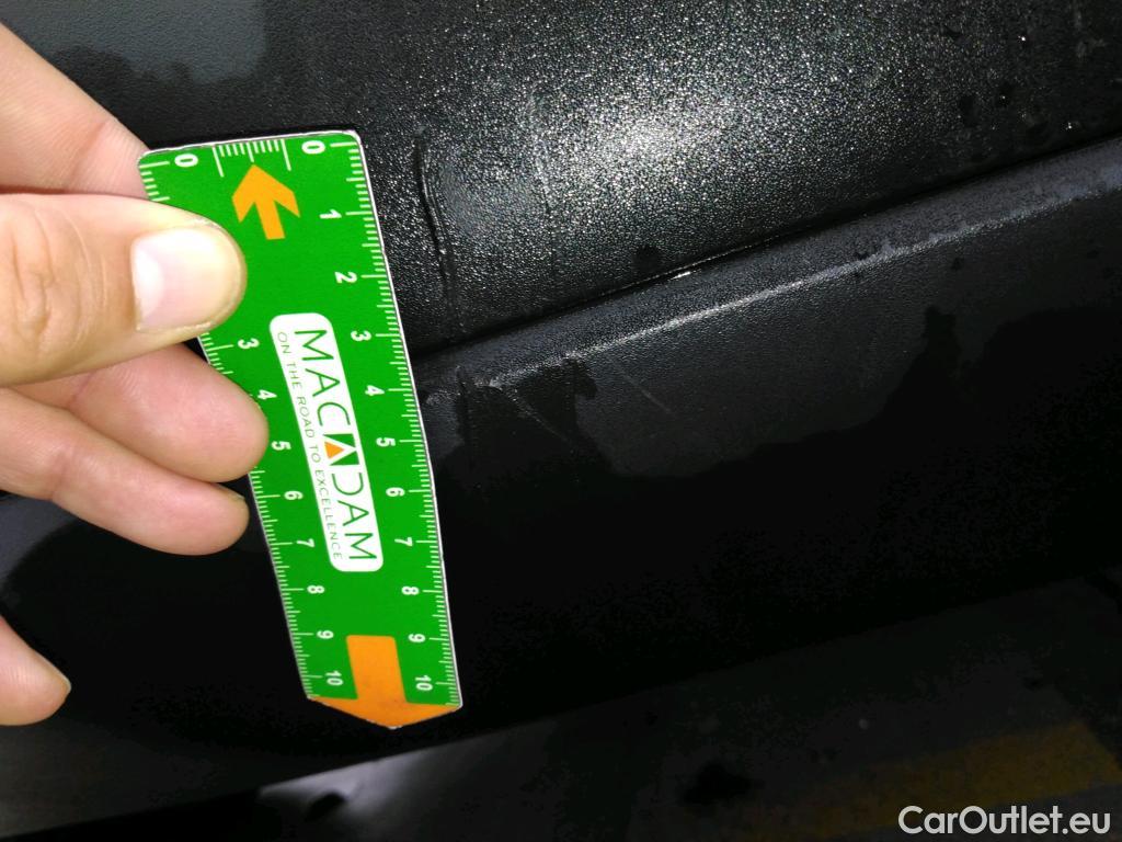  Peugeot  3008 PEUGEOT  / 2020 / 5P / SUV 1.6 HYBRID 225 E-EAT8 Allure Pack #51