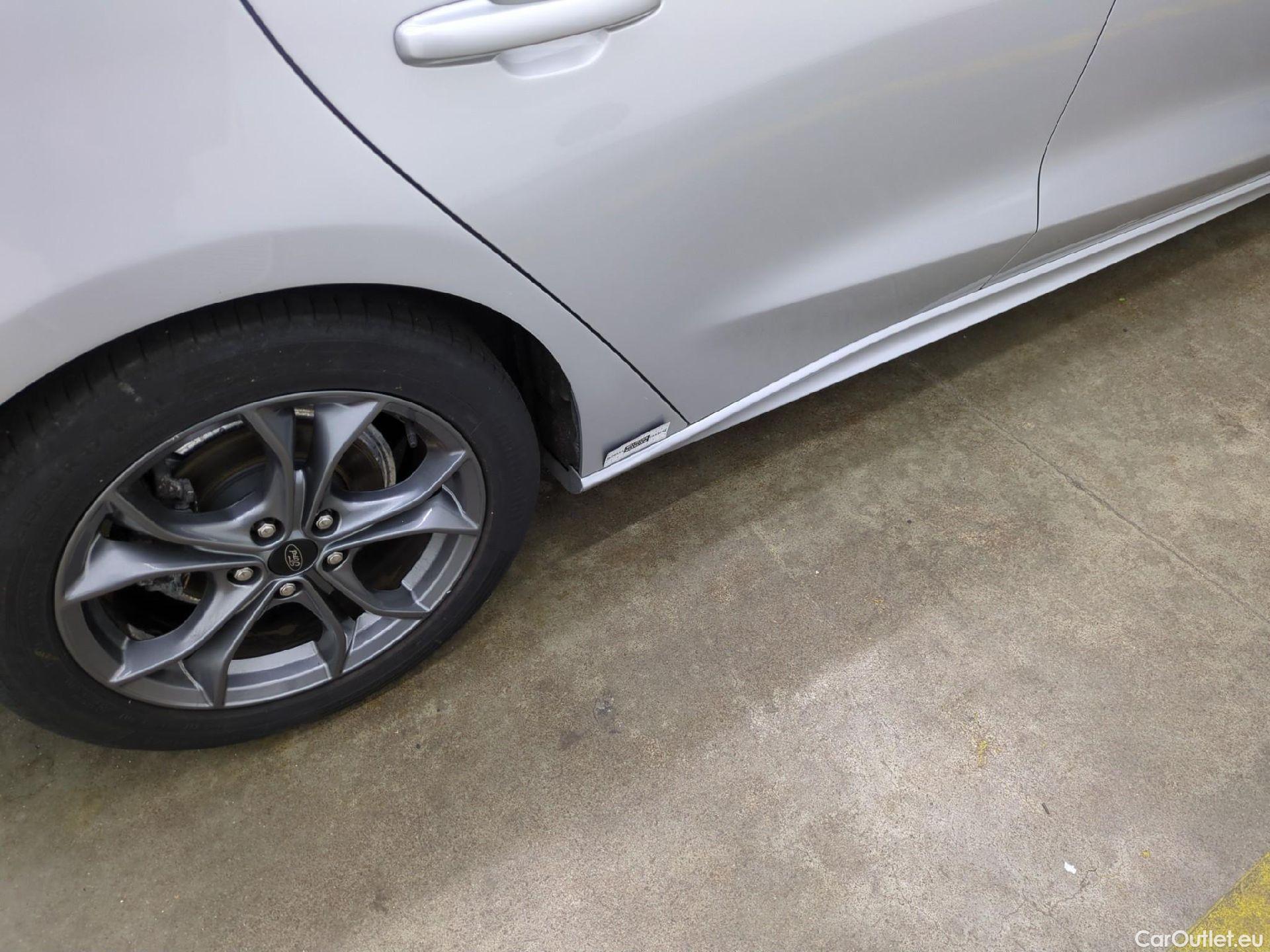  Ford  Focus  Berline ST-Line Business 1.5 EcoBlue 120CV BVA8 E6dT #13