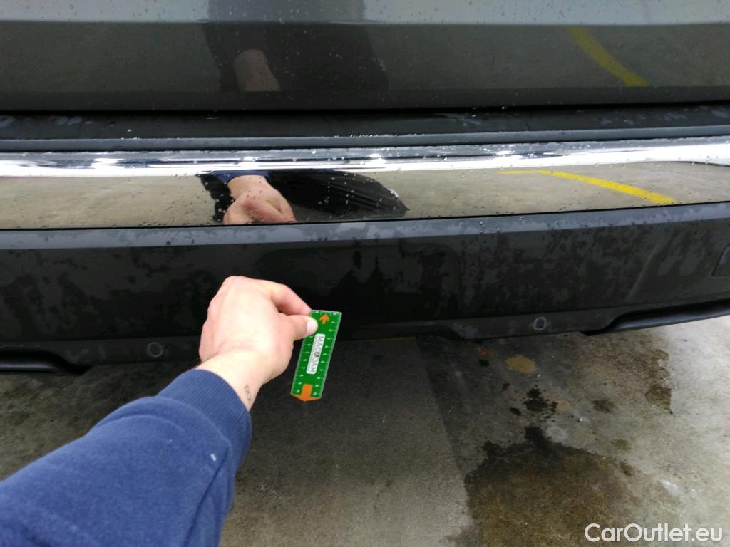  Peugeot  3008 PEUGEOT  / 2020 / 5P / SUV 1.6 HYBRID 225 E-EAT8 Allure Pack #50