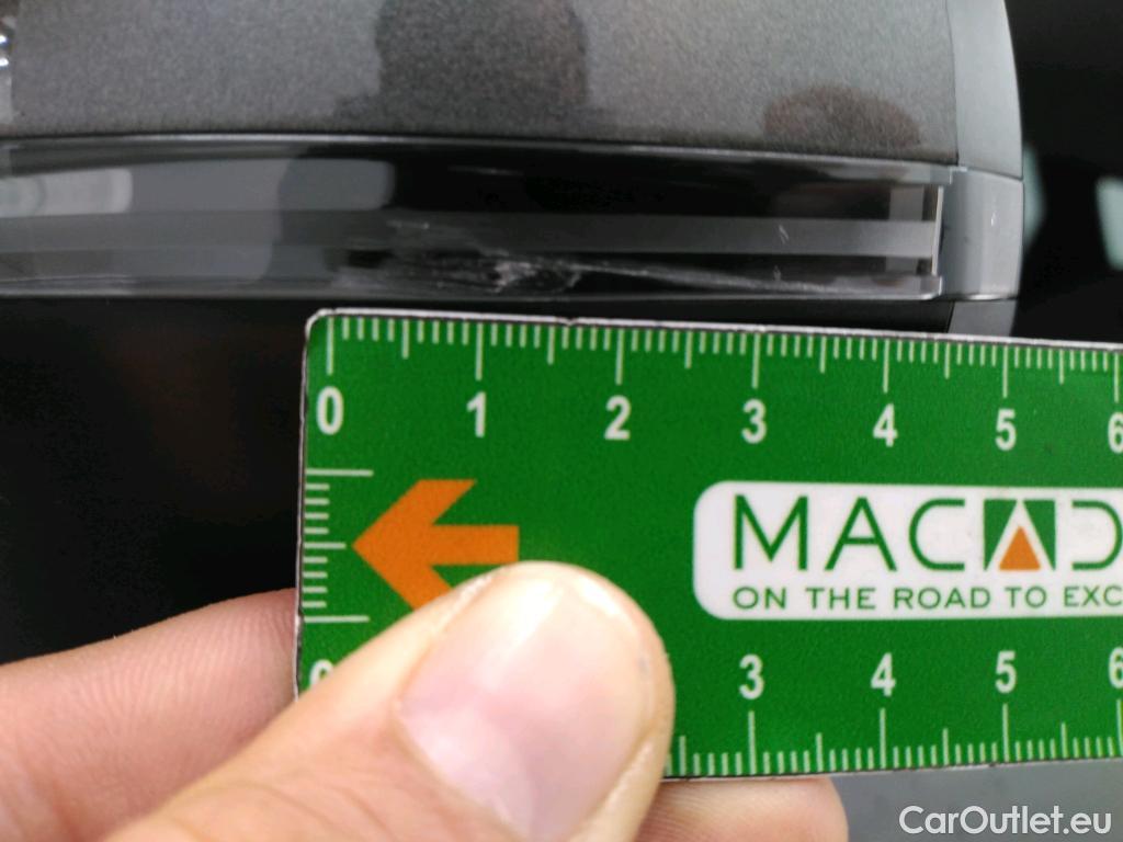  Peugeot  3008 PEUGEOT  / 2020 / 5P / SUV 1.6 HYBRID 225 E-EAT8 Allure Pack #42