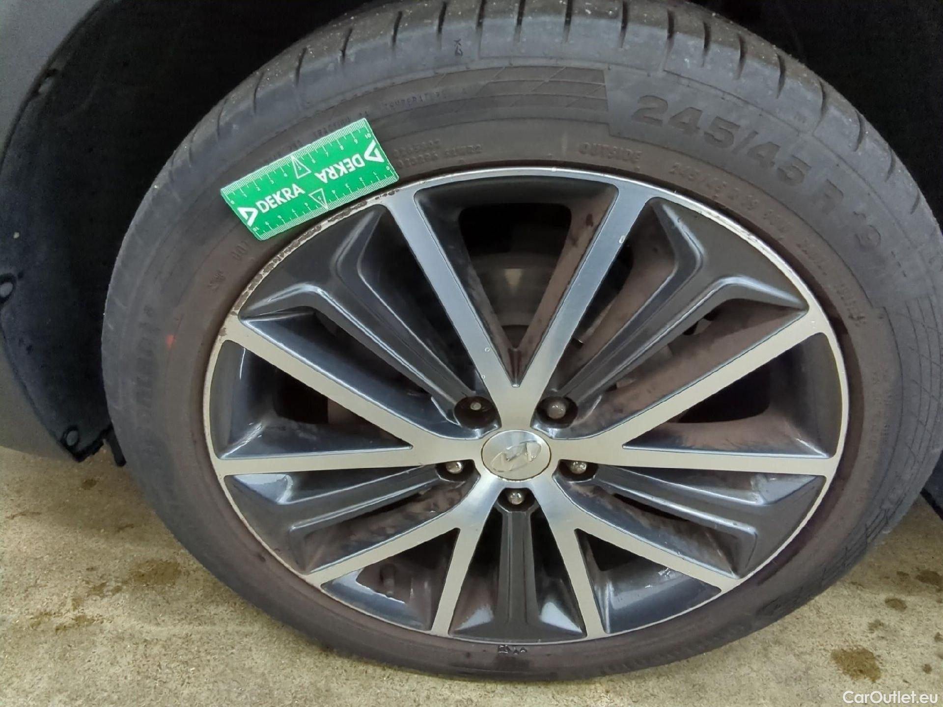  Hyundai  Tucson  Mondial 2WD 1.7 CRDi 115CV BVM6 E6 #13