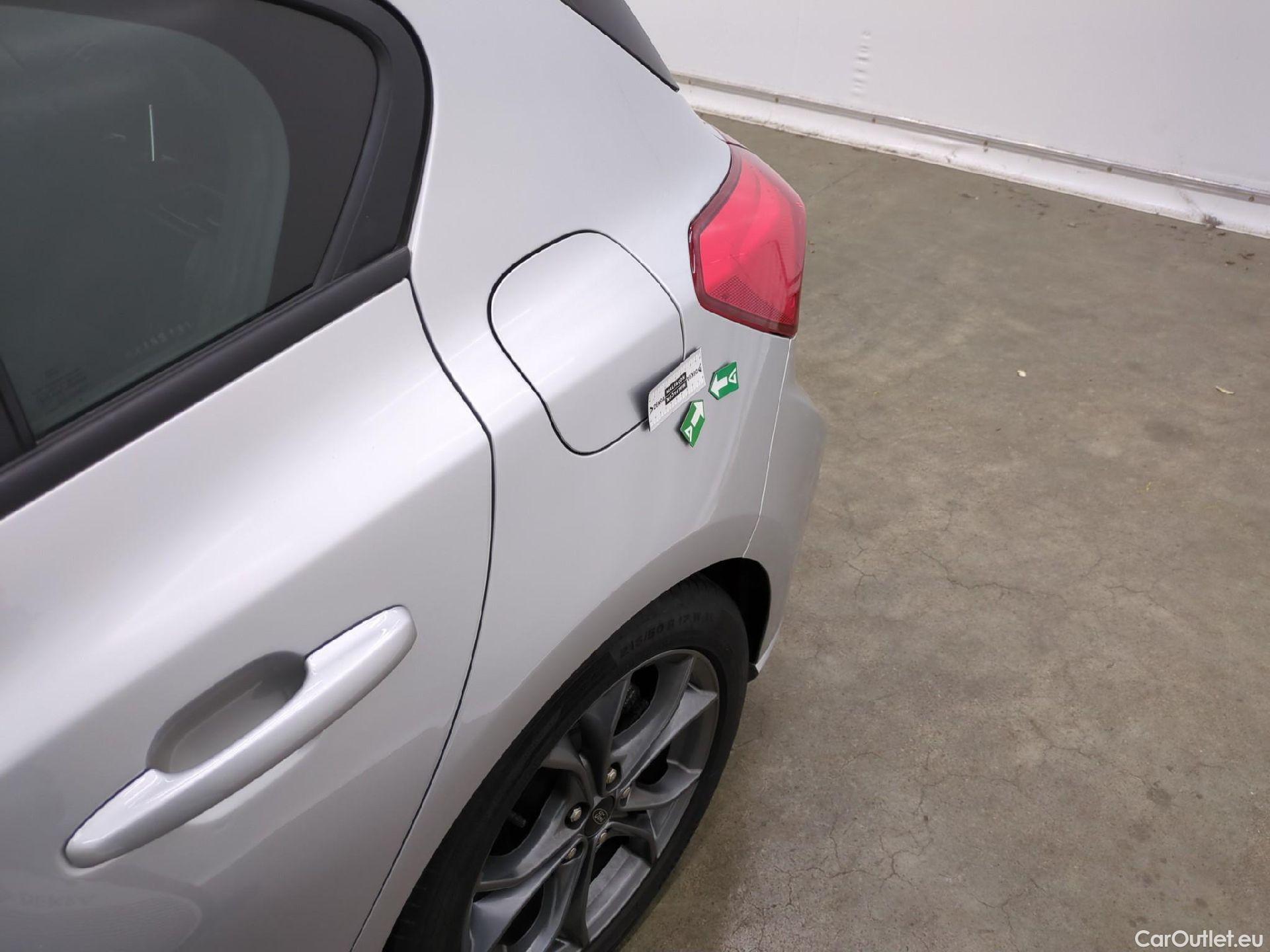  Ford  Focus  Berline ST-Line Business 1.5 EcoBlue 120CV BVA8 E6dT #22