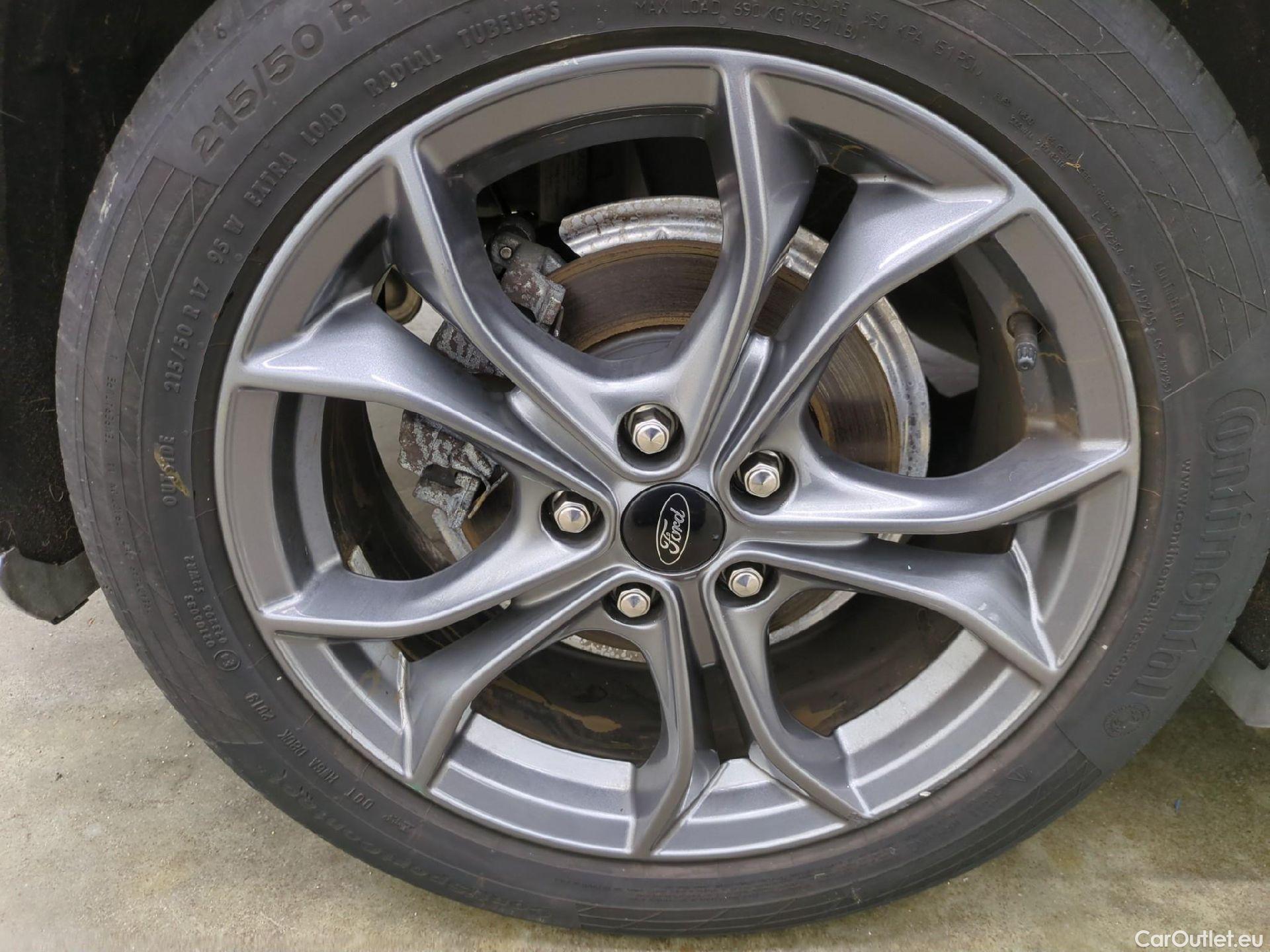  Ford  Focus  Berline ST-Line Business 1.5 EcoBlue 120CV BVA8 E6dT #11