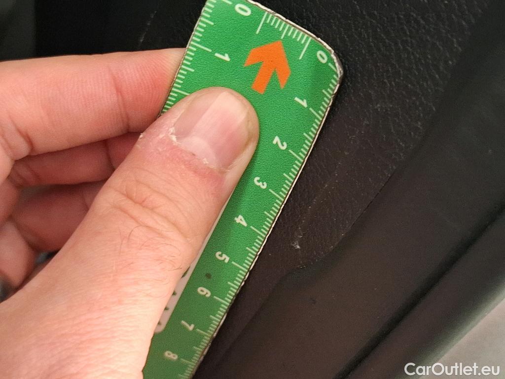  Nissan  Juke NISSAN  / 2019 / 5P / Crossover Hybrid 143 Business+ #8