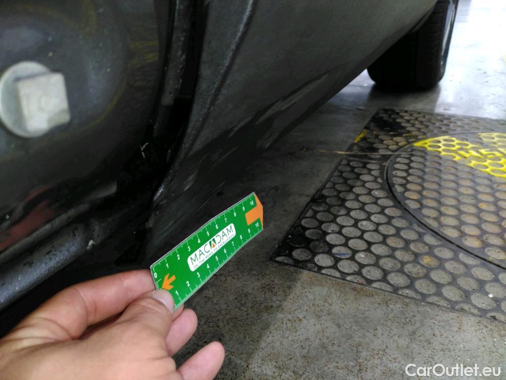  Peugeot  3008 PEUGEOT  / 2020 / 5P / SUV 1.6 HYBRID 225 E-EAT8 Allure Pack #16