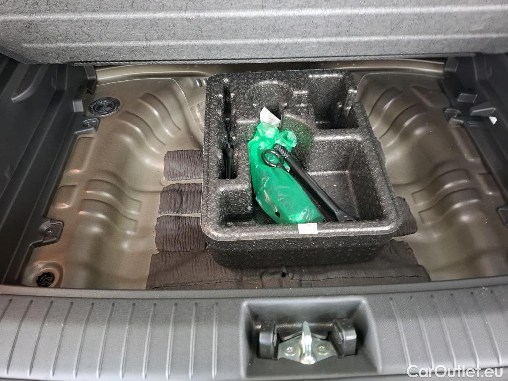  Hyundai  Konna Kona Business Hybrid 2WD 1.6 GDI 140CV BVA6 E6d #3