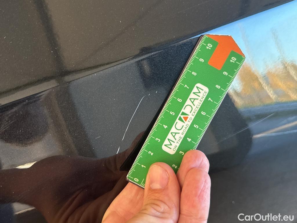  Nissan  Qashqai NISSAN  / 2021 / 5P / Crossover 1.3 MHEV 140 Business Edition #5