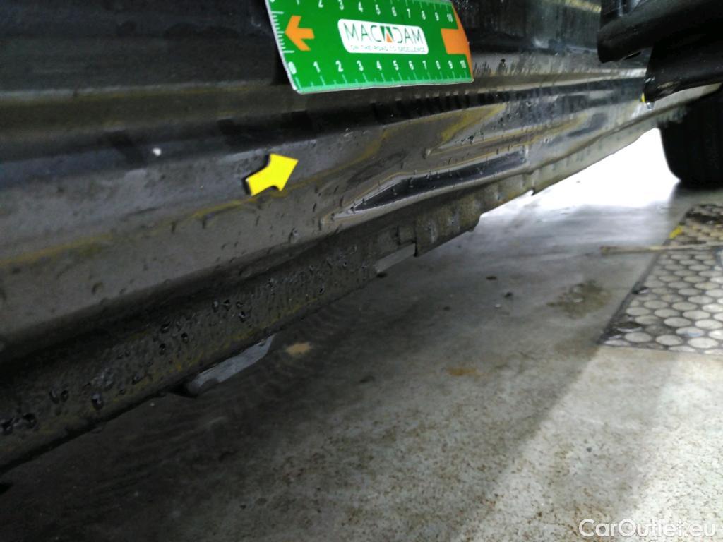  Peugeot  3008 PEUGEOT  / 2020 / 5P / SUV 1.6 HYBRID 225 E-EAT8 Allure Pack #4