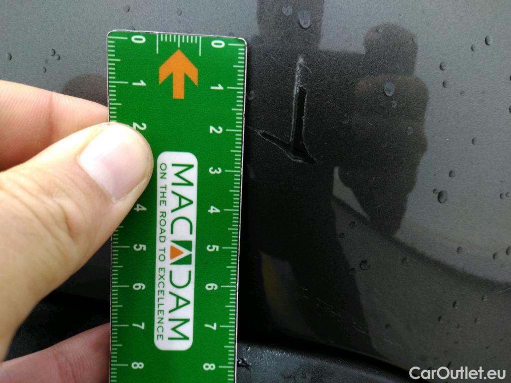  Peugeot  3008 PEUGEOT  / 2020 / 5P / SUV 1.6 HYBRID 225 E-EAT8 Allure Pack #49