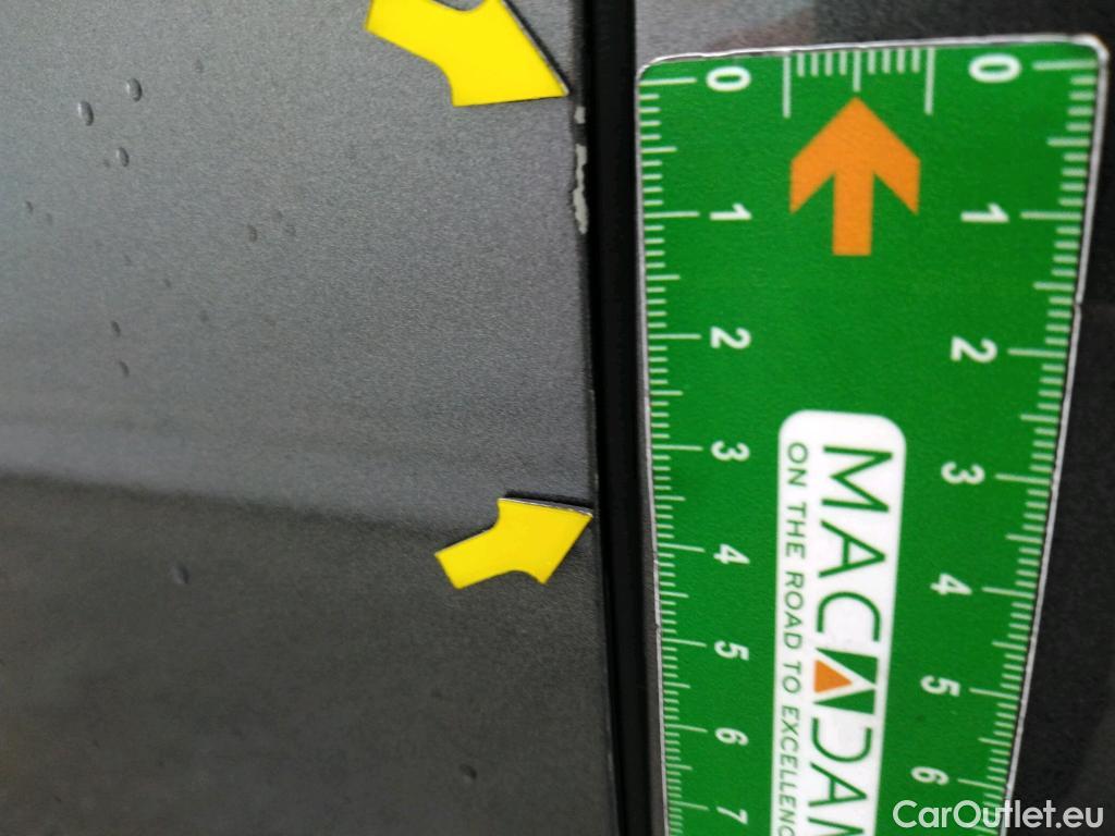  Peugeot  3008 PEUGEOT  / 2020 / 5P / SUV 1.6 HYBRID 225 E-EAT8 Allure Pack #38