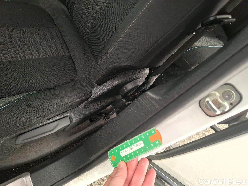  Peugeot  3008  II Style 1.5 HDi 130CV BVA8 E6d #5