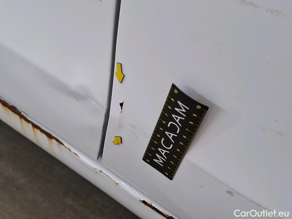  Toyota  Yaris TOYOTA  Hybride 5p Berline 1.5 VVT-I HYBRID France Business #11