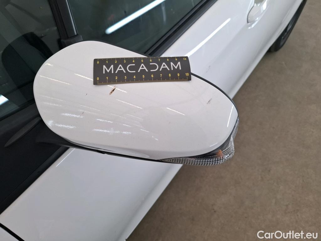  Toyota  Yaris TOYOTA  Hybride 5p Berline 1.5 VVT-I HYBRID France Business #51