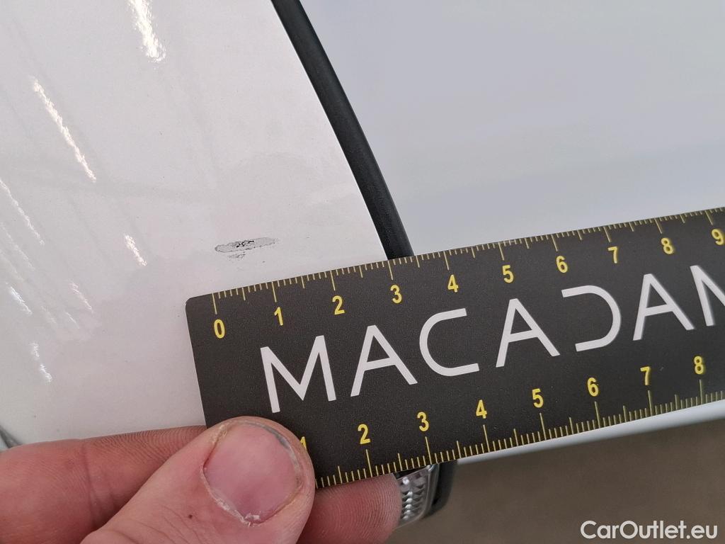  Toyota  Yaris TOYOTA  Hybride 5p Berline 1.5 VVT-I HYBRID France Business #52