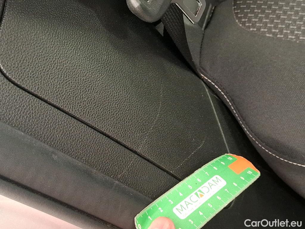  Renault  Kadjar RENAULT  / 2018 / 5P / Crossover Evolution TCe 140 EDC #4