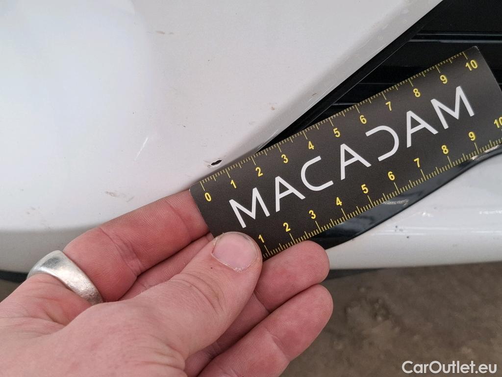  Toyota  Yaris TOYOTA  Hybride 5p Berline 1.5 VVT-I HYBRID France Business #34