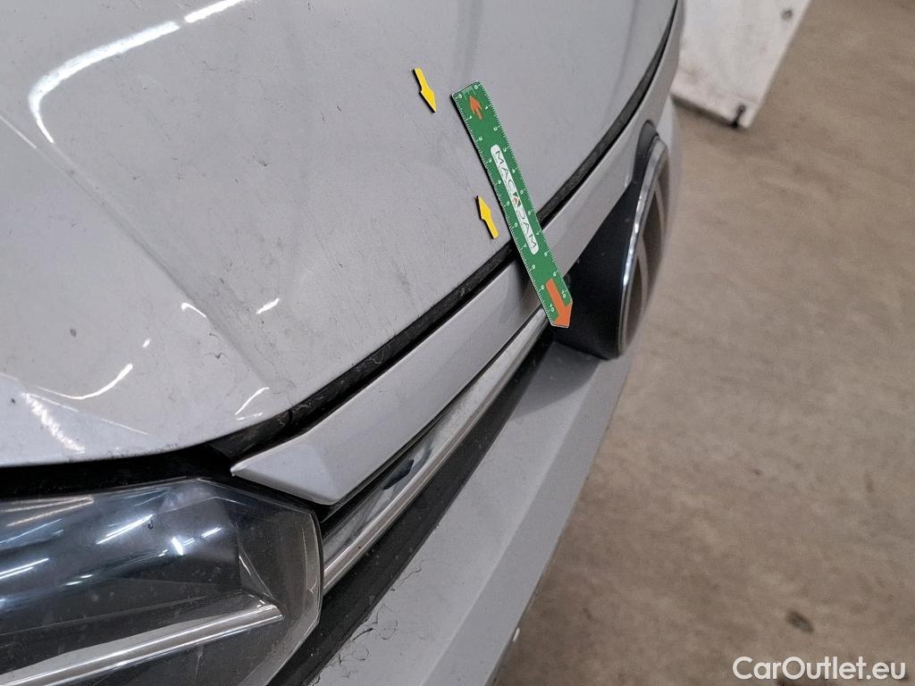  Volkswagen  Polo VOLKSWAGEN  / 2017 / 5P / Berline 1.0 80 Lounge #6