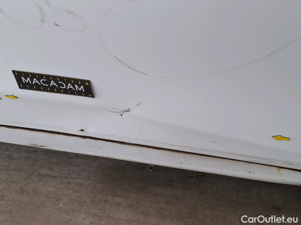  Toyota  Yaris TOYOTA  Hybride 5p Berline 1.5 VVT-I HYBRID France Business #4