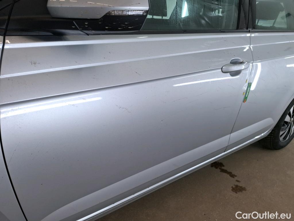  Volkswagen  Polo VOLKSWAGEN  / 2017 / 5P / Berline 1.0 80 Lounge #1