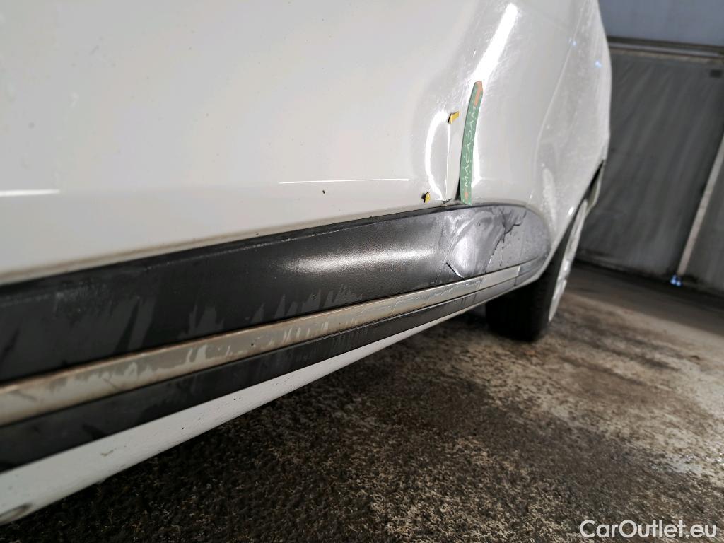  Renault  Clio  IV Zen 1.5 dCi 90CV BVM5 E5 #1