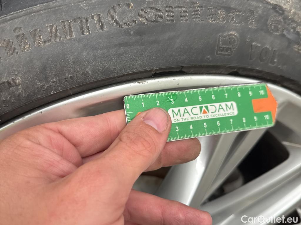  Volkswagen  Passat VOLKSWAGEN  / 2019 / 4P / Berline 2.0 TDI EVO SCR 200 4WD DSG7 R LINE #28