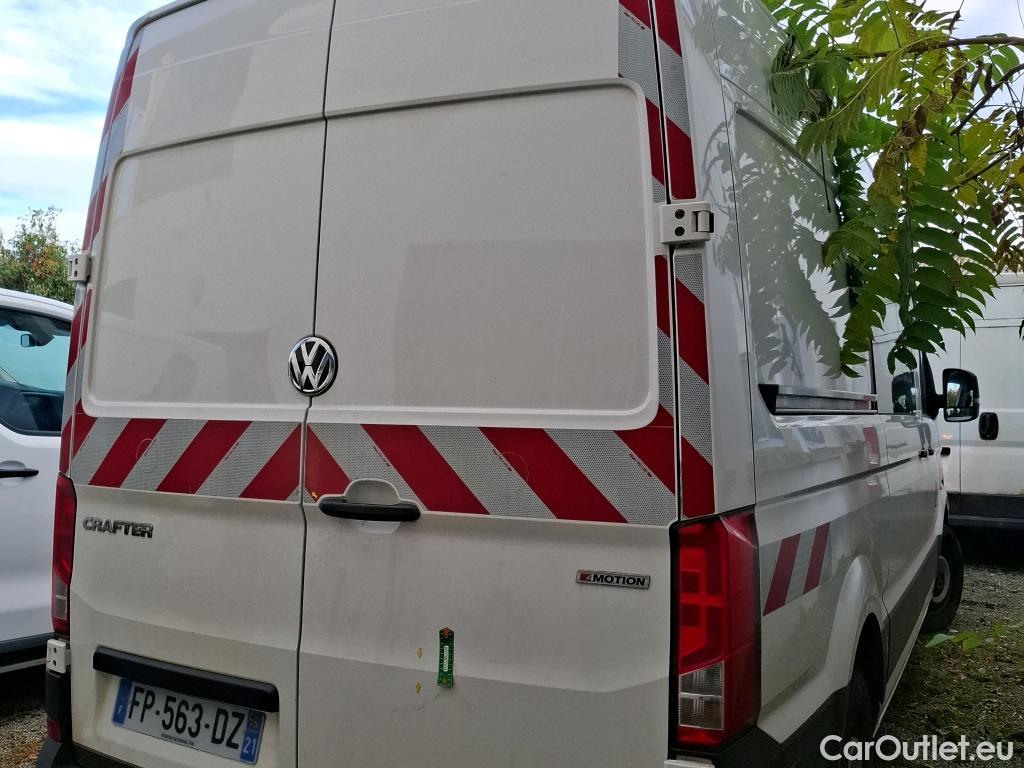  Volkswagen  Crafter VOLKSWAGEN  / 2017 / 4P / Fourgon tôlé 2.0 TDI 140 35 L3H3 4MO Procab Busi Line #43