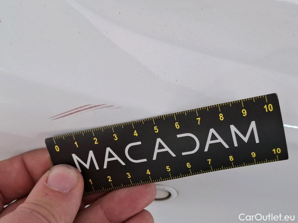  Toyota  Yaris TOYOTA  Hybride 5p Berline 1.5 VVT-I HYBRID France Business #60