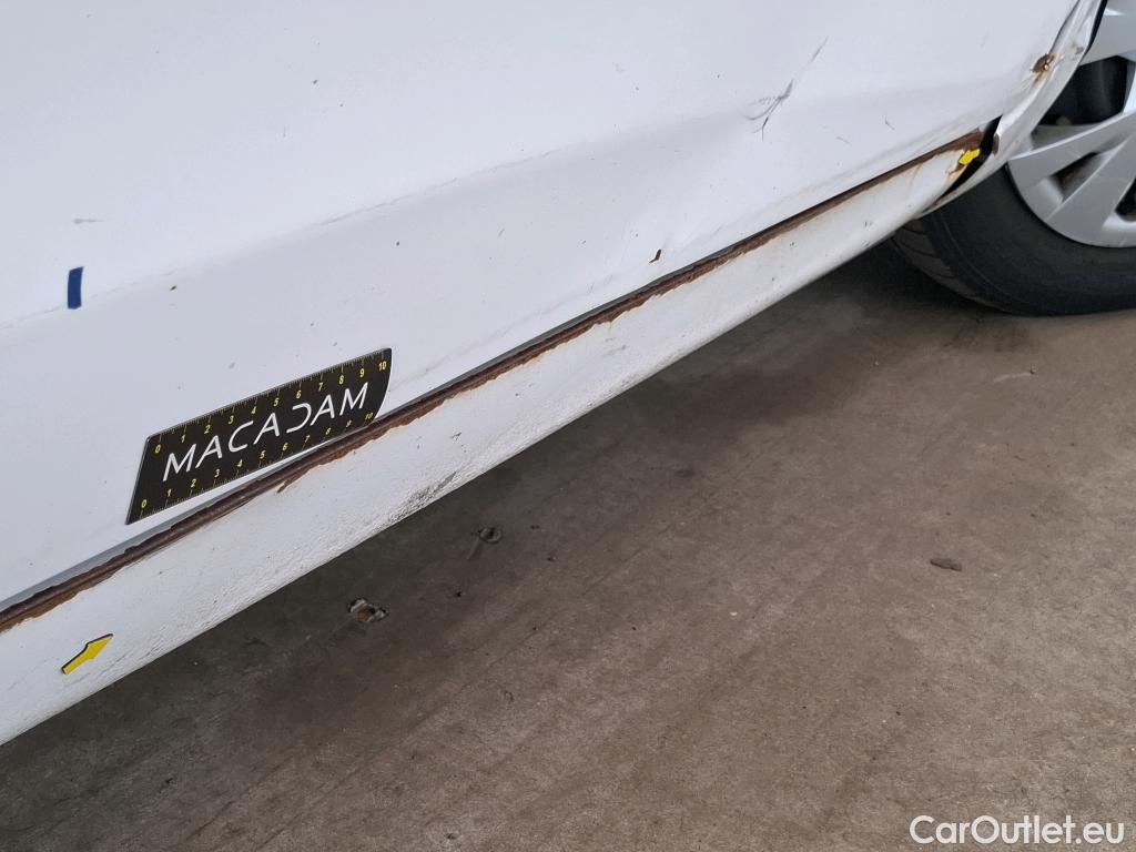  Toyota  Yaris TOYOTA  Hybride 5p Berline 1.5 VVT-I HYBRID France Business #20