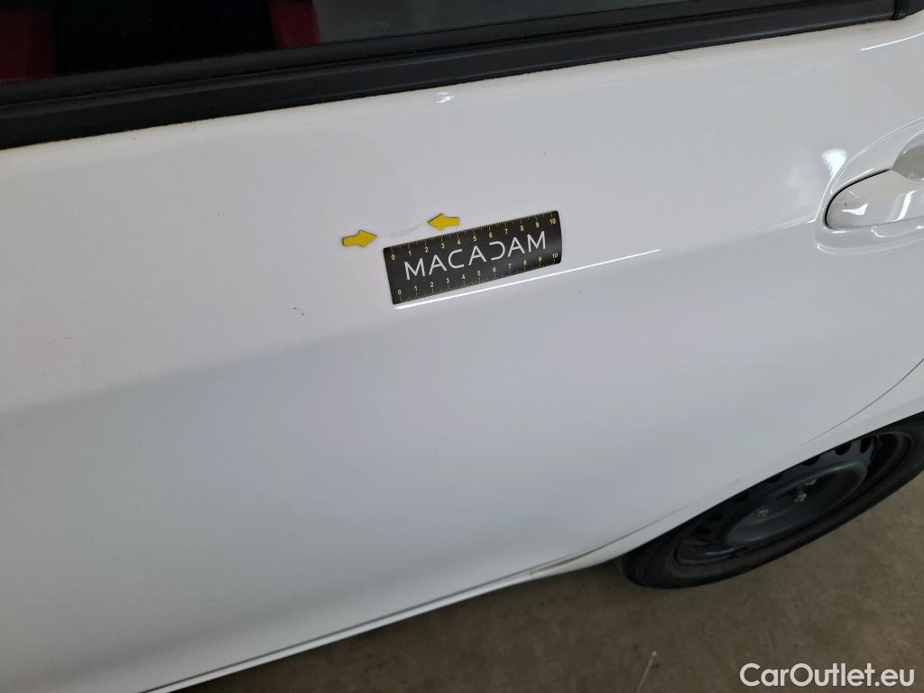  Toyota  Yaris TOYOTA  Hybride 5p Berline 1.5 VVT-I HYBRID France Business #46