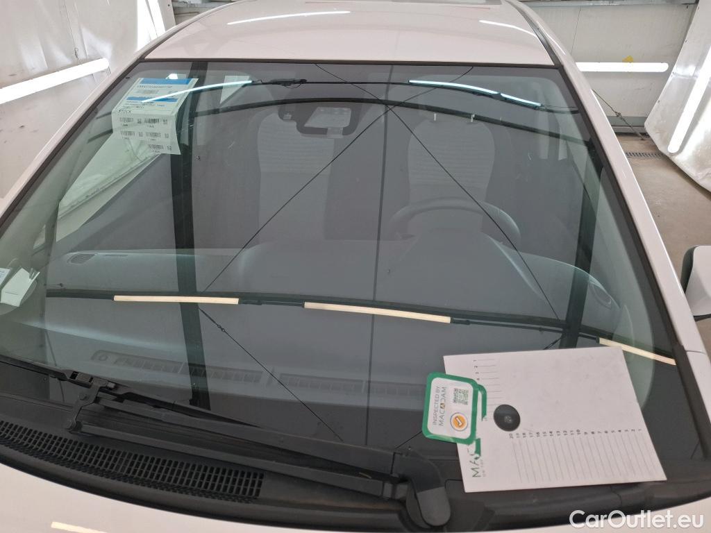  Toyota  Yaris TOYOTA  Hybride 5p Berline 1.5 VVT-I HYBRID France Business #12