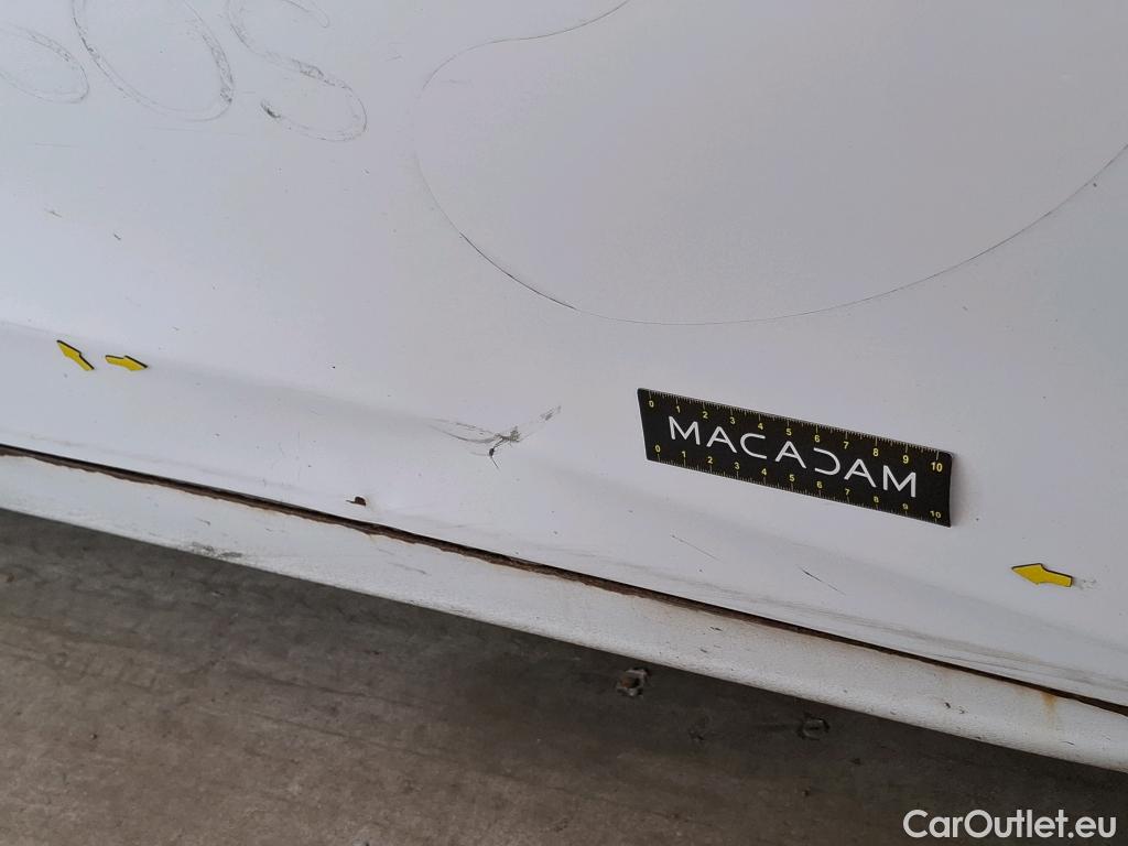  Toyota  Yaris TOYOTA  Hybride 5p Berline 1.5 VVT-I HYBRID France Business #6